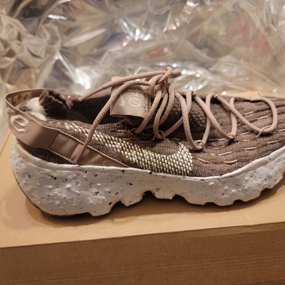 Nike Hippie Women's Brown Nike Sneakers